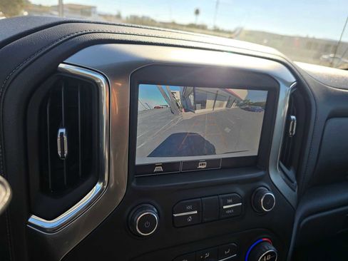 Used 2022 Chevrolet Silverado 1500 LT Trail Boss w/ Convenience Package II image 27