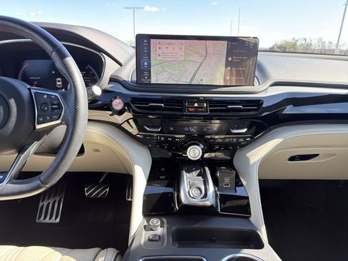 Used 2025 Acura MDX A-Spec image 30