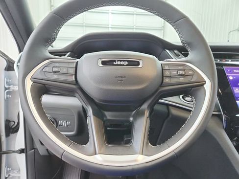 New 2026 Jeep Grand Cherokee Laredo X RWD image 25