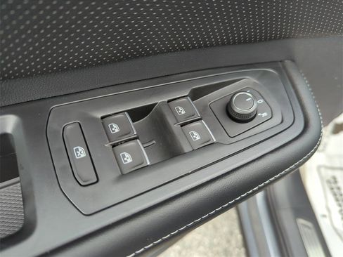 New 2026 Volkswagen Atlas SE image 31