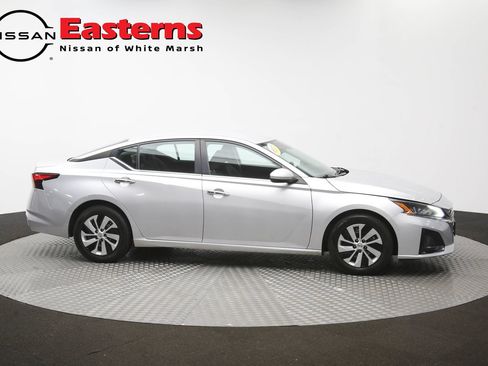 Used 2023 Nissan Altima 2.5 S FWD image 45