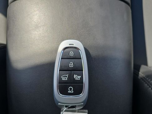 Used 2023 Hyundai Santa Fe SEL w/ Premium Package FWD image 12