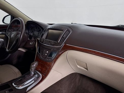 Used 2017 Buick Regal Sport Touring image 28