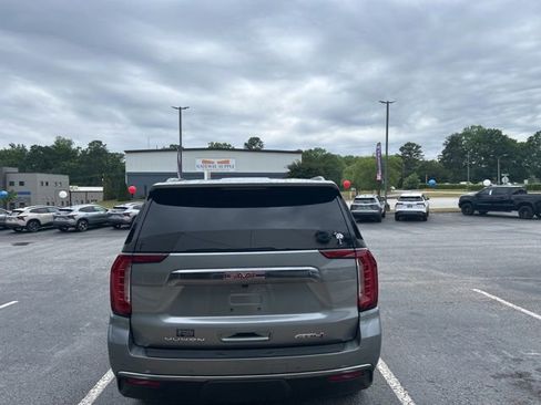 Used 2024 GMC Yukon AT4 w/ AT4 Premium Plus Package AWD/4WD image 7