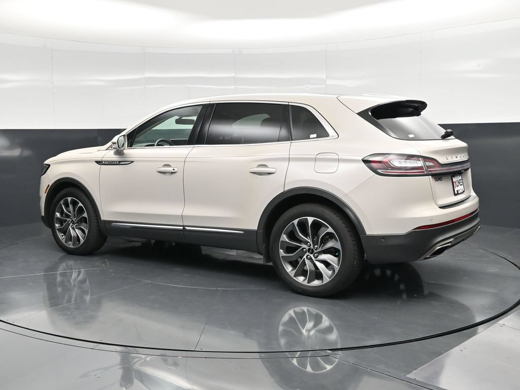 Used 2022 Lincoln Nautilus Reserve w/ Equipment Group 201A FWD image 10