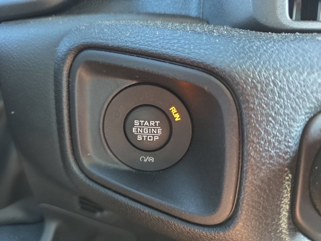 Used 2024 Jeep Gladiator Overland AWD/4WD image 27