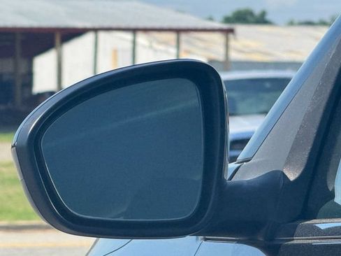 Used 2024 Nissan Sentra SV FWD image 34