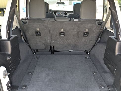 Used 2018 Jeep Wrangler Unlimited Sport S AWD/4WD image 6