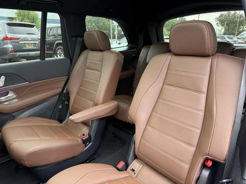 New 2026 Mercedes-Benz GLS 580 4MATIC image 14