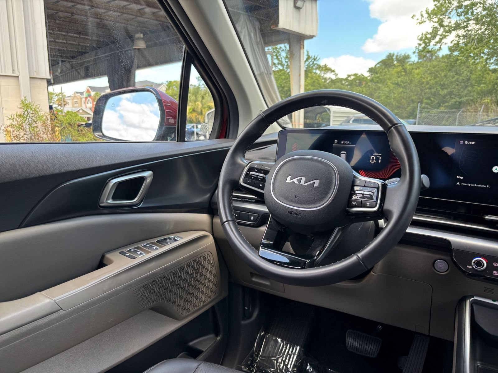 Used 2026 Kia Carnival FWD image 36