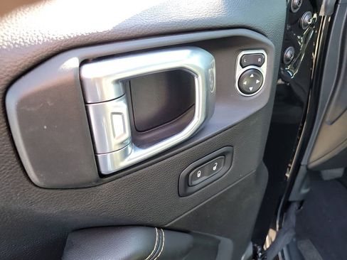 Used 2024 Jeep Gladiator Sport w/ Premium Package image 15