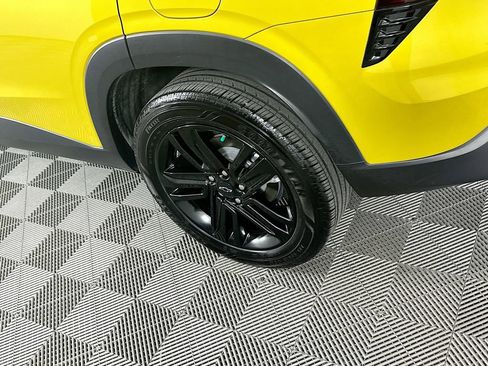 Used 2024 Chevrolet Trax ACTIV w/ Sunroof Package image 38