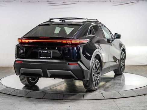 Certified 2026 Toyota C-HR AWD/4WD image 4