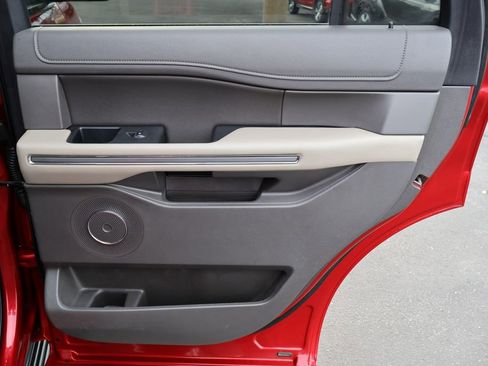 Certified 2021 Ford Expedition XLT RWD image 23
