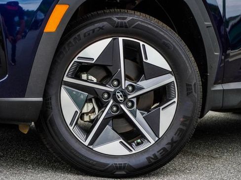 Certified 2025 Hyundai Tucson SEL AWD/4WD image 3
