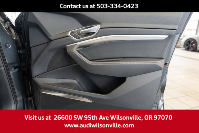 Used 2024 Audi Q8 e-tron Premium Plus AWD/4WD image 28