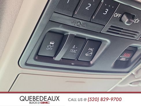 Used 2018 Toyota 4Runner Limited AWD/4WD image 13