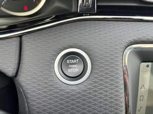 Used 2023 Land Rover Range Rover Evoque R-Dynamic S image 20