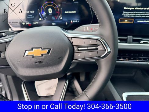 New 2026 Chevrolet Equinox LT w/ Convenience Package II AWD/4WD image 24