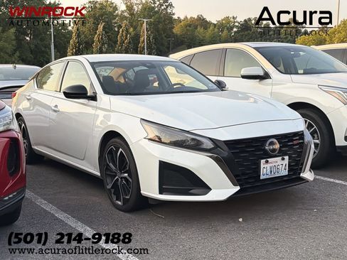 Used 2024 Nissan Altima 2.5 SR FWD image 1