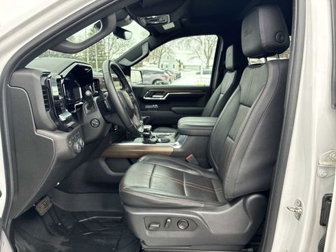 Certified 2023 Chevrolet Silverado 1500 High Country w/ Technology Package image 19