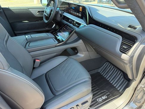 New 2026 INFINITI QX80 Autograph image 29
