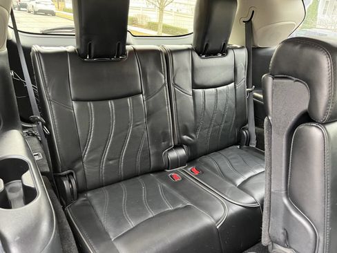 Used 2015 INFINITI QX60 Base 4dr SUV w/ Deluxe Touring Package image 16