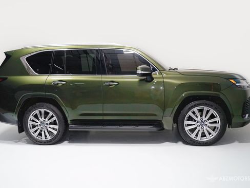 Used 2026 Lexus LX 700h Ultra Luxury w/ Accessory Package (Z1) AWD/4WD image 4