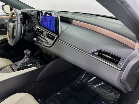 Used 2024 Lexus ES 350 Ultra Luxury image 32