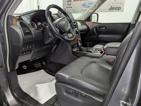 Used 2024 Nissan Armada SL w/ Captain's Chairs Package AWD/4WD image 19