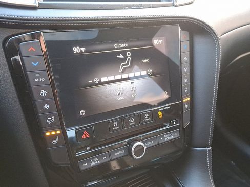 Certified 2023 INFINITI QX55 Luxe w/ Cargo Package image 16