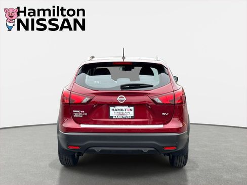 Used 2019 Nissan Rogue Sport SV FWD image 3
