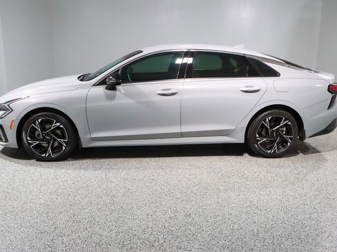Used 2025 Kia K5 GT-Line image 10