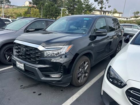 Used 2022 Honda Passport EX-L image 2