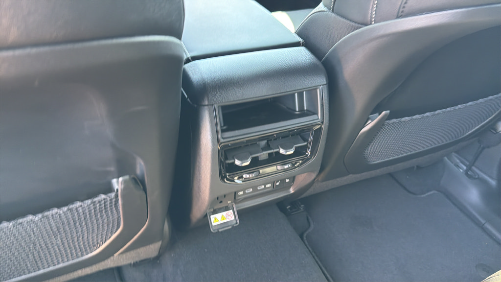 New 2027 Jeep Grand Cherokee Limited AWD/4WD image 23