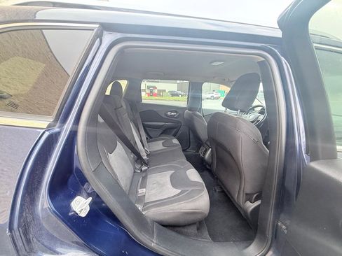 Used 2014 Jeep Cherokee Latitude w/ Trailer Tow Group image 9