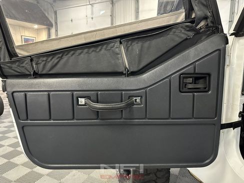 Used 1991 Jeep Wrangler S image 31