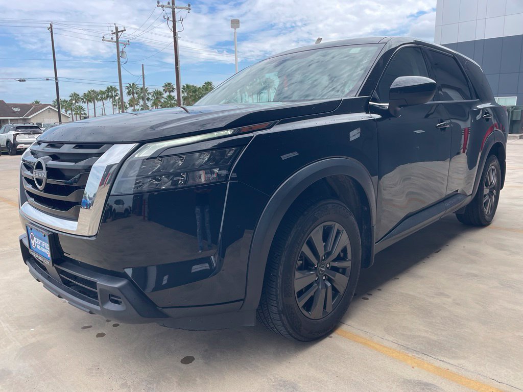 Used 2024 Nissan Pathfinder S FWD image 5