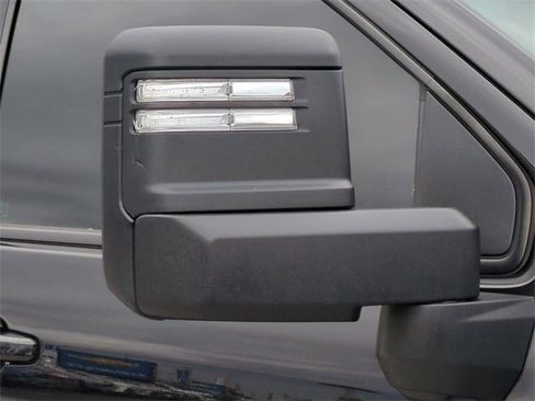 Certified 2022 Chevrolet Silverado 2500 LT w/ Convenience Package image 12