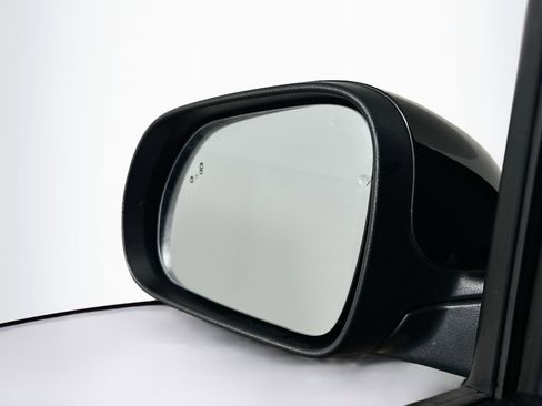 Used 2025 Kia Soul LX w/ LX Technology Package FWD image 16