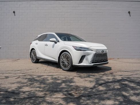 Used 2023 Lexus RX 350 FWD w/ Cold Area Package image 9
