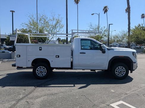 New 2026 GMC Sierra 2500 Pro w/ Convenience Package RWD image 5