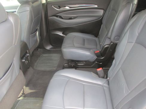 Used 2020 Buick Enclave Essence FWD image 7
