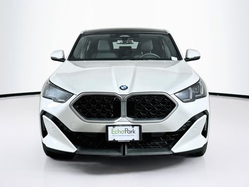 Used 2026 BMW X2 xDrive28i AWD/4WD image 2