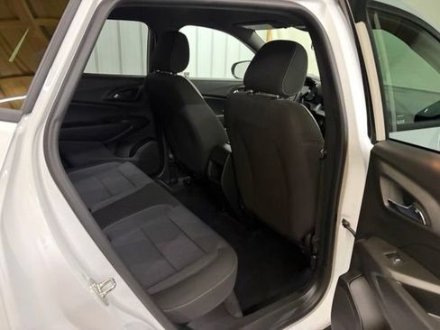 Used 2024 Chevrolet Trax RS w/ Driver Confidence Package FWD image 14
