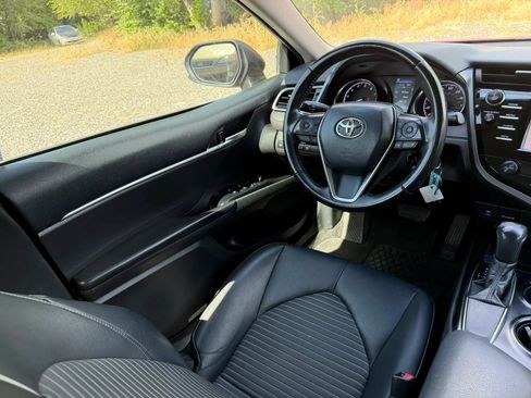 Used 2018 Toyota Camry SE w/ Protection Package (Q2) FWD image 33