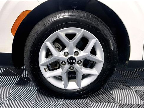 Used 2020 Kia Soul S FWD image 8