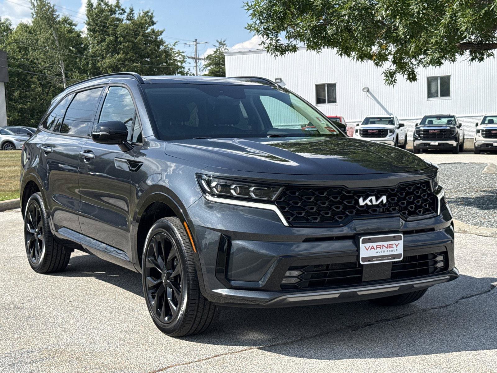 Used 2023 Kia Sorento SX AWD/4WD image 3