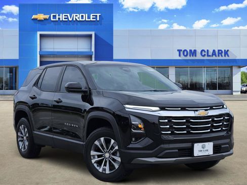 New 2026 Chevrolet Equinox LT w/ Convenience Package II FWD image 1
