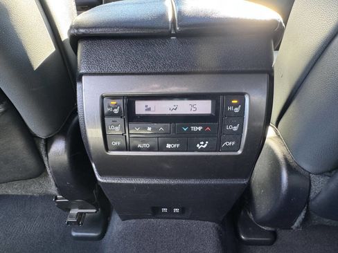 Used 2022 Lexus GX 460 image 55